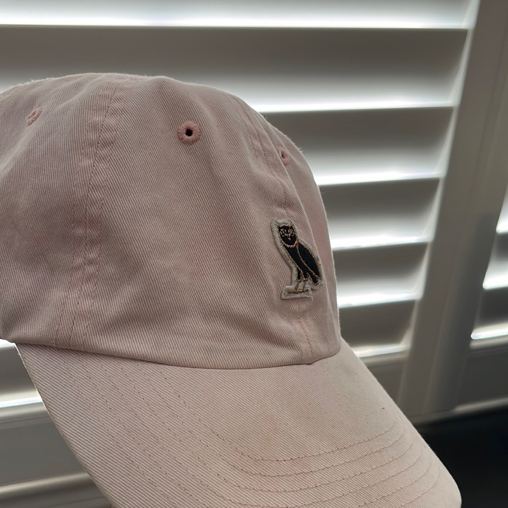 OVO hat pink